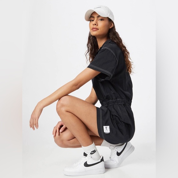 Nike Swish Tennis Prep Short Sleeve 1/4 Zip Elastic Waist Windbreaker Mini Dress - Picture 2 of 16